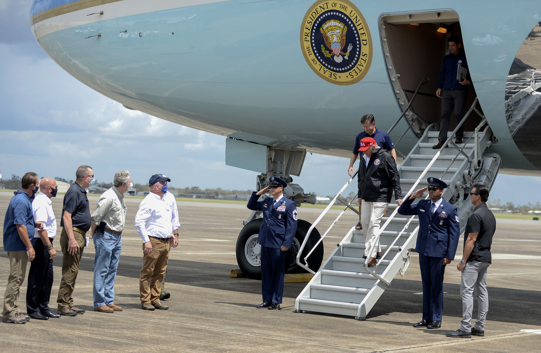 NO.trumpvisit013.083020.jpg